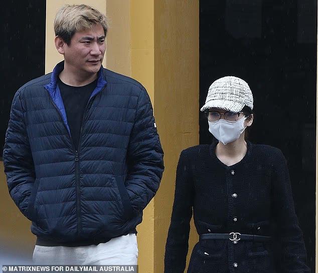 华裔女子开豪车出车祸 财富来源成谜华裔女子开豪车出车祸，财富来源成谜——深度探究与反思